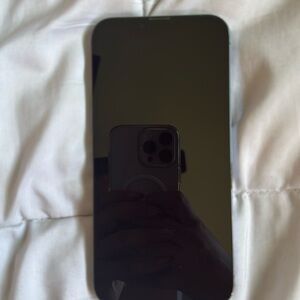 I phone 13 pro max 256gb